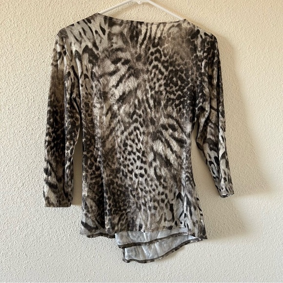Cache Women’s Faux Wrap Top Small Cheetah Print Pullover Party Dressy Date - Picture 8 of 12